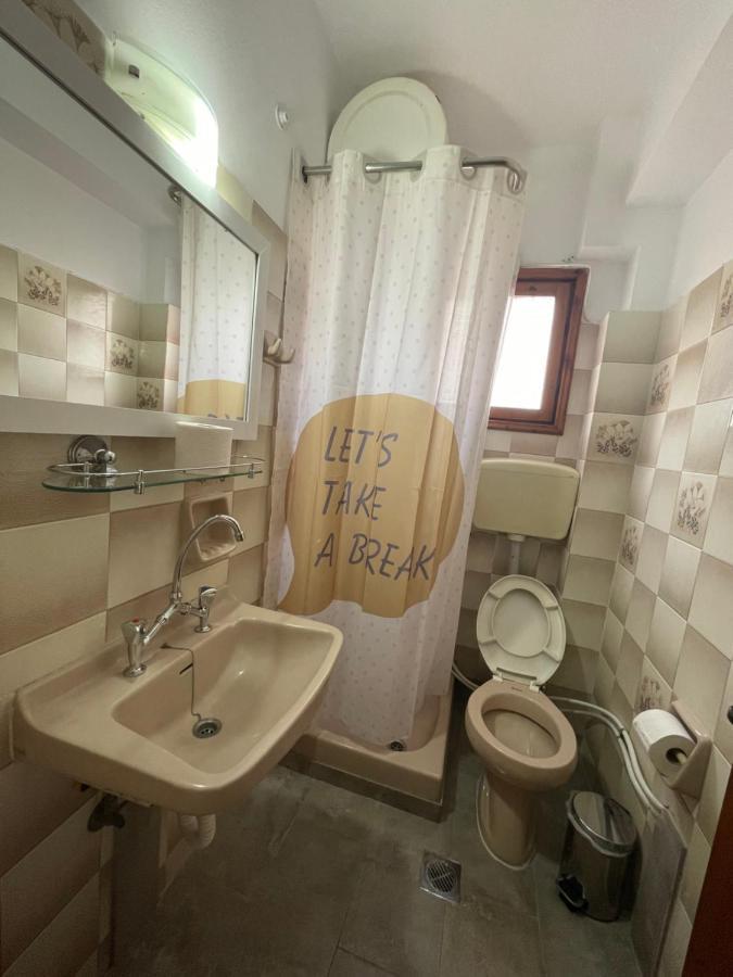 The Beehive 2 Apartment Mytilene Luaran gambar